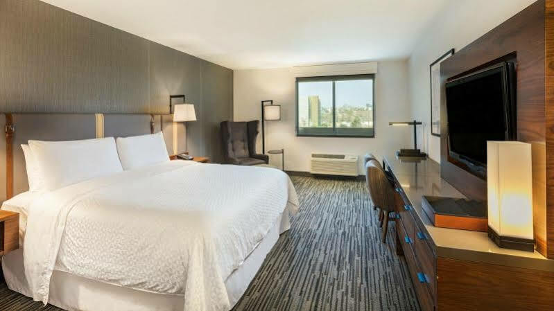 Four Points By Sheraton Los Angeles Westside Hotell Exteriör bild